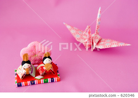 Hina Dolls and Folding Cranes 620346