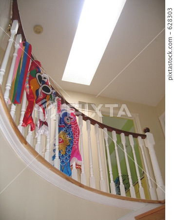 天窗和鯉魚飄帶 628303