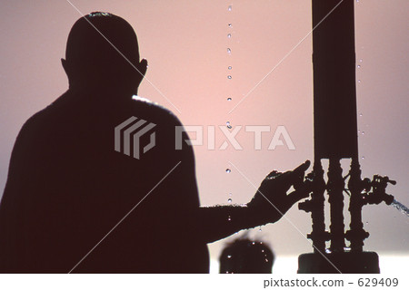shower, silhouette, silhouetted 629409