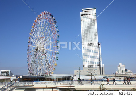 Rinku Gate Tower Building & Ferris Wheel Rinku Gate Tower Building & Ferris Wheel 629410