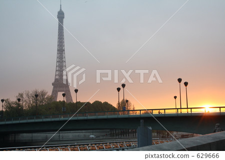 eiffel, eiffel tower, the Eiffel Tower 629666