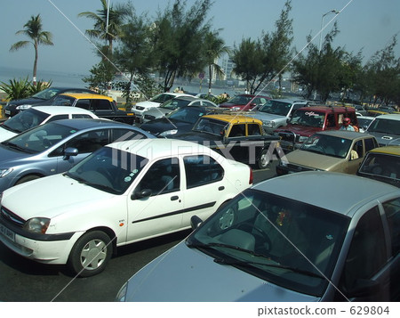 Traffic congestion in Mumbai 629804