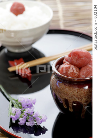梅子和米飯 632104