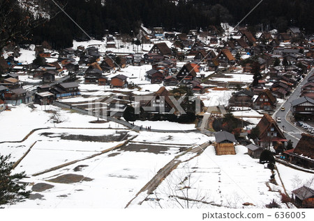 長滿茅草的椽架屋頂 高山溫泉 白川鄉 636005