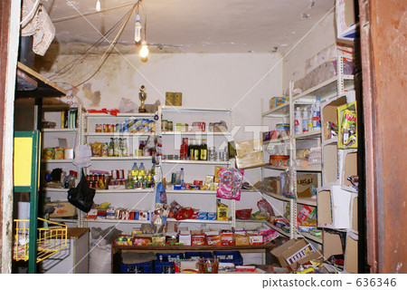 店內的難民營 店內的難民營 636346