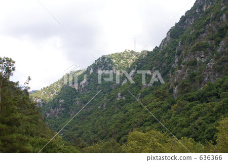 在黎巴嫩的山風光 在黎巴嫩的山風光 636366