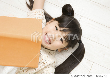 she, little child, contemplation 636768