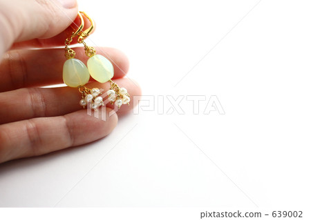 Handmade earrings 639002