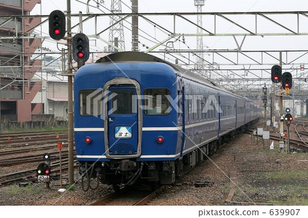 Blue train Blue train 639907