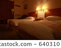 Hotel room 640310