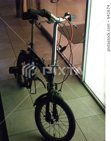 Mini cycle before hair salon Mini cycle before hair salon 641674