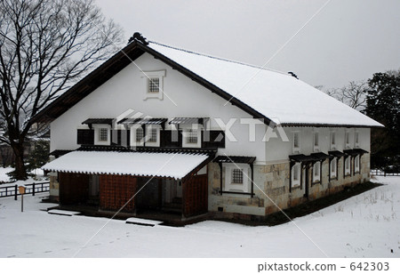 Walk along Kanazawa walk · Kanazawa castle Tsurumaru warehouse of snow Walk along Kanazawa walk · Kanazawa castle Tsurumaru warehouse of snow 642303