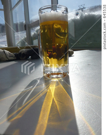 Blissful beer time 645538