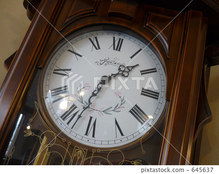 Old clock Old clock 645637