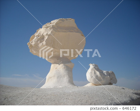 埃及白色沙漠蘑菇岩石 646172