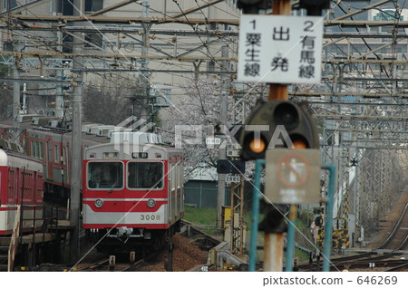 Kobe Electric Railway 3000 series climbing steep slope Kobe Electric Railway 3000 series climbing steep slope 646269