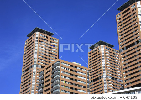 高層公寓 647189