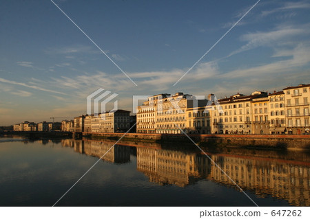 along the river, riverside, florence 647262