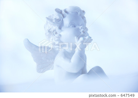 Angel's plaster figure 647549