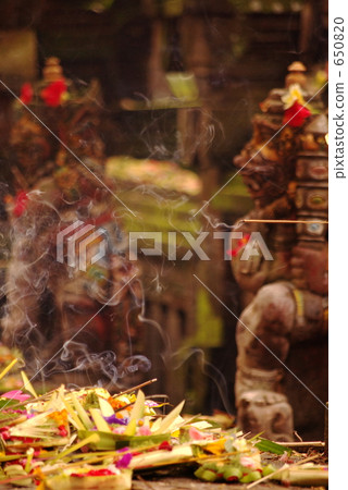 在巴厘島的寺廟 在巴厘島的寺廟 650820