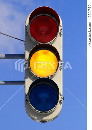 Yellow signal 651749