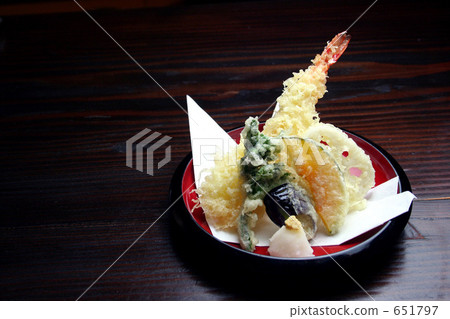 To Amena elegant. . . 651797