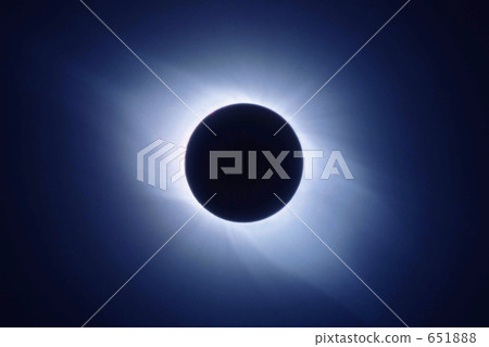 Corona of the sun 651888