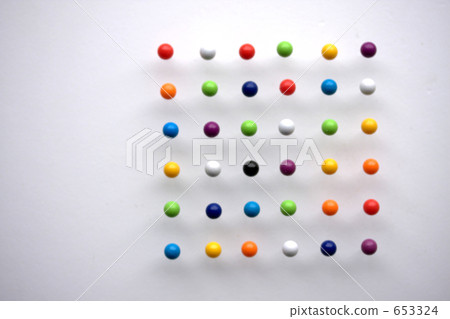 Colorful pin 653324