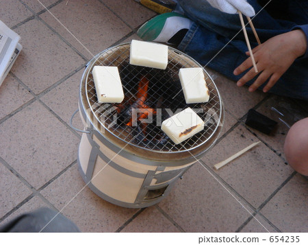 烤小米的孩子在Toriwa 654235