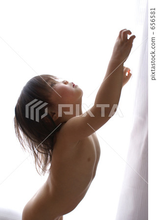 A child 656581