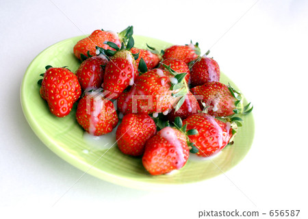 Strawberry Strawberry 656587