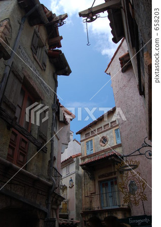 Porto European alley Porto European alley 658203