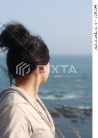 Girls in the back 659004