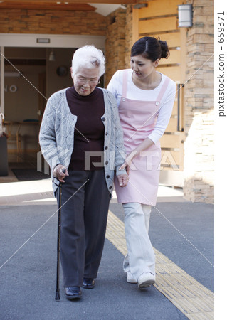 Helper to help walking 659371