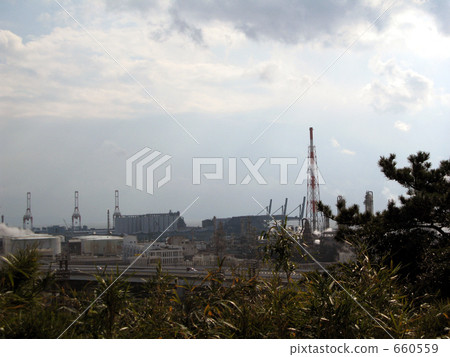 Factory chimney 660559