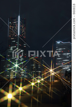 Landmark tower / night view Landmark tower / night view 660818