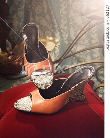 別帶我走。 。 662127