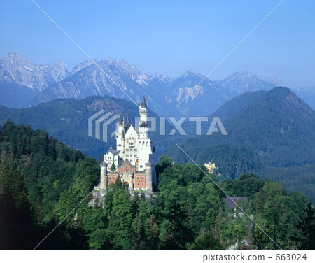 Neuschwanstein Castle 663024