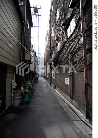 Asakusa alley 665689