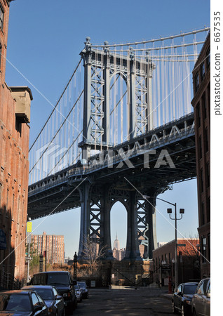 早上曼哈頓大橋 667535