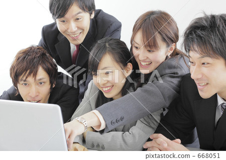 Office scene 668051