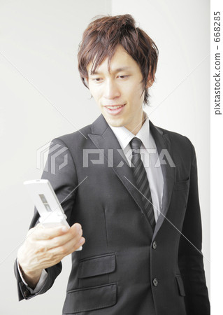 Businessman         Businessman         668285