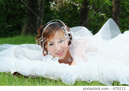 female, females, lady 670212