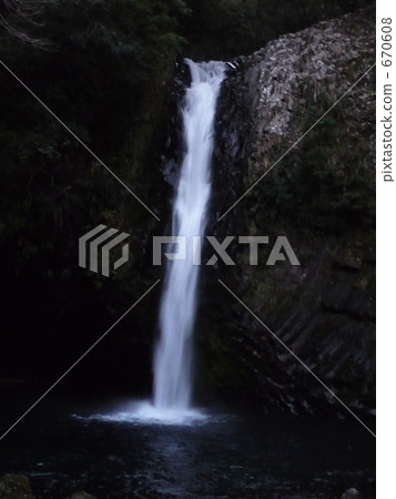 Waterfall of the waterfall 670608