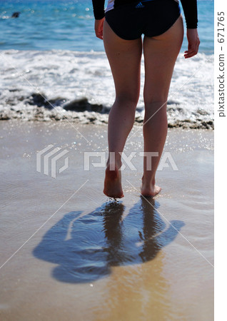To the sea 671765