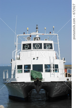 A security boat 672927