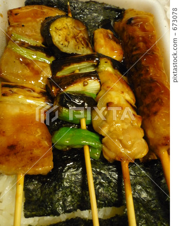 烤雞肉串午餐盒 673078