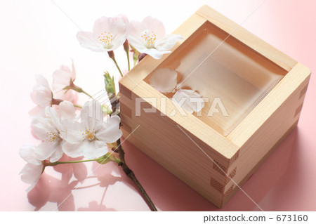 一杯和一棵櫻桃樹 673160