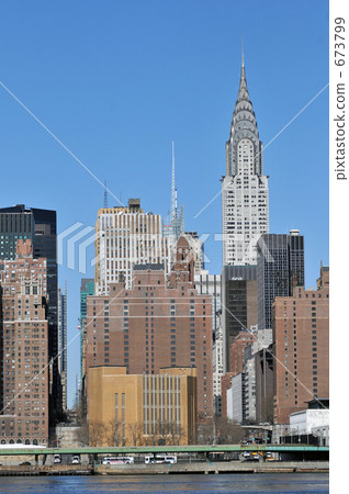 41-chome, the valley of a building 673799