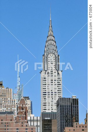 Beautifully shining Chrysler Building 673804